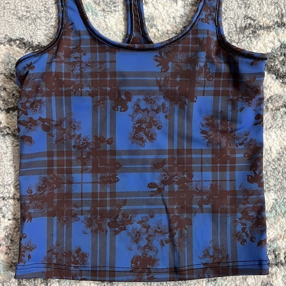 Finders Keepers Tank top - Picture 2 of 8